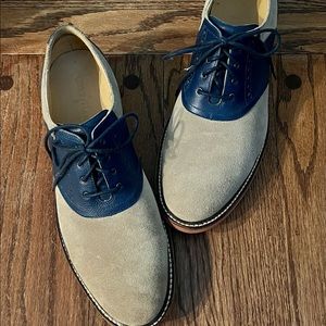 Cole Haan new lace up oxfords. Mint condition.